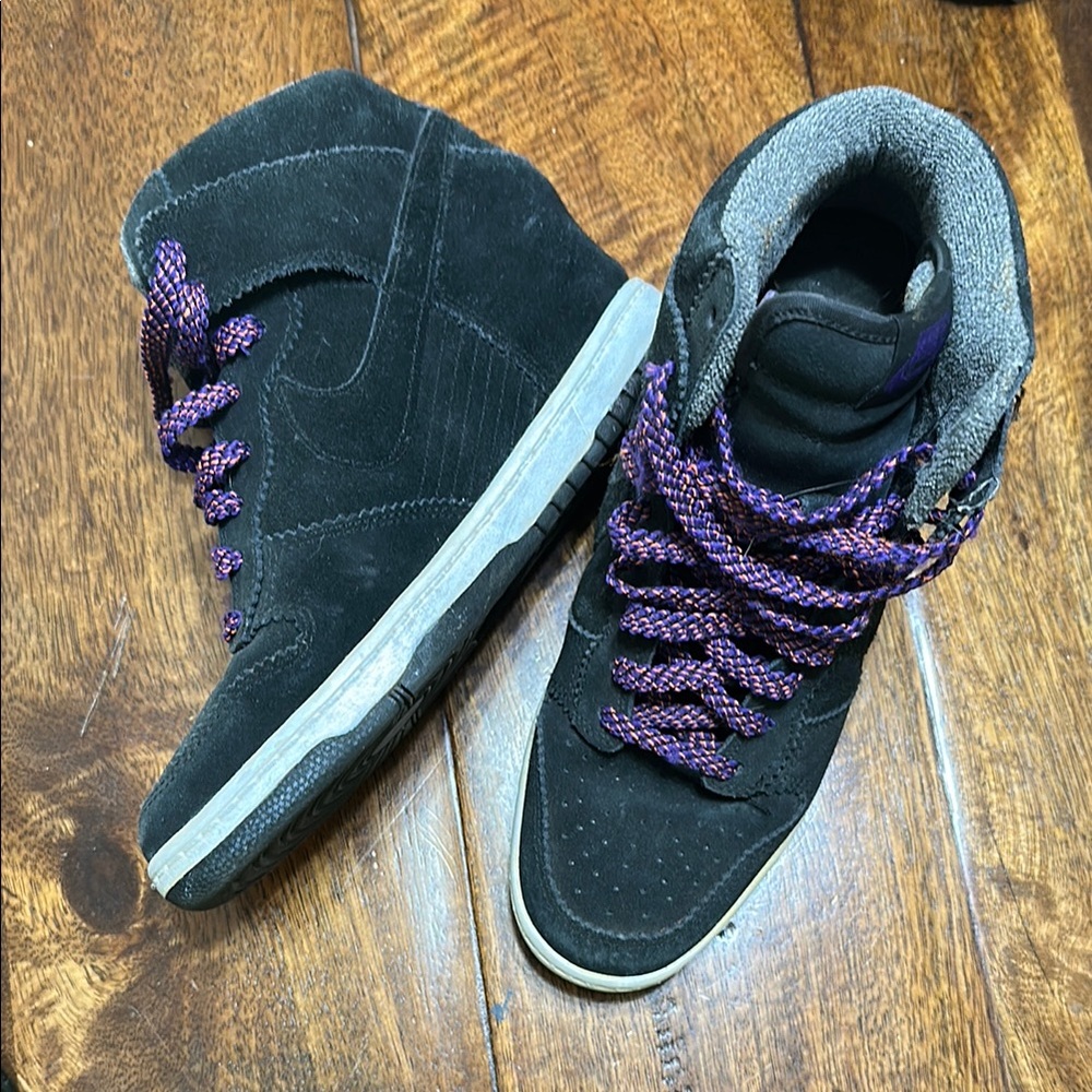 Black Nike Dunk Sky Rise High-Top Sneakers with Purple Laces Wedge hidden heel.